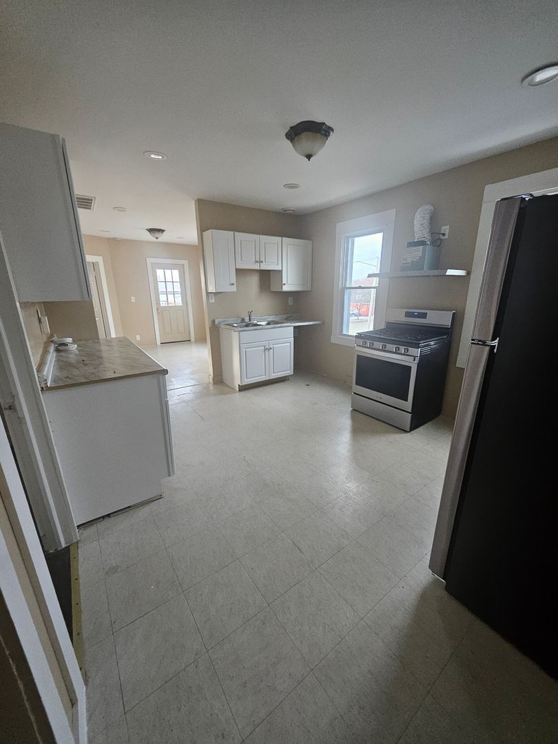 Erie House: 1901 Liberty St Apt 2