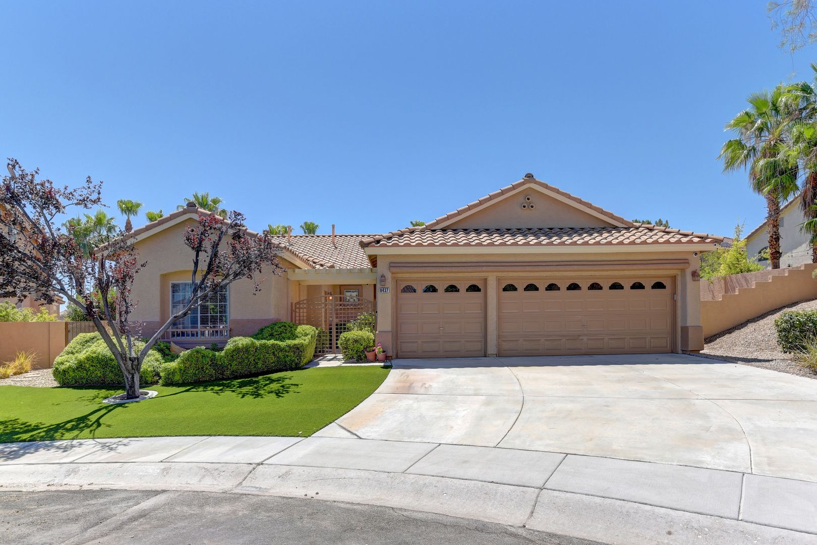 Las Vegas House: 8437 Willowleaf Ct