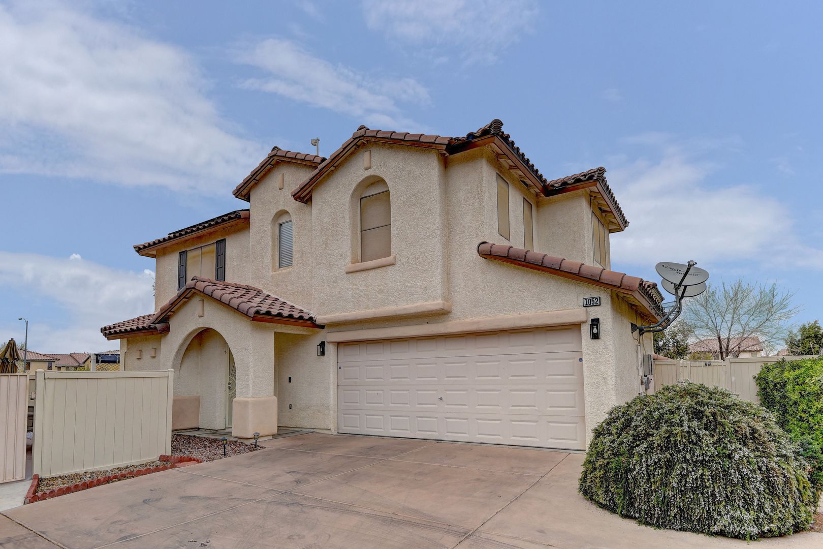 Las Vegas House: 1052 Coronado Peak Ave