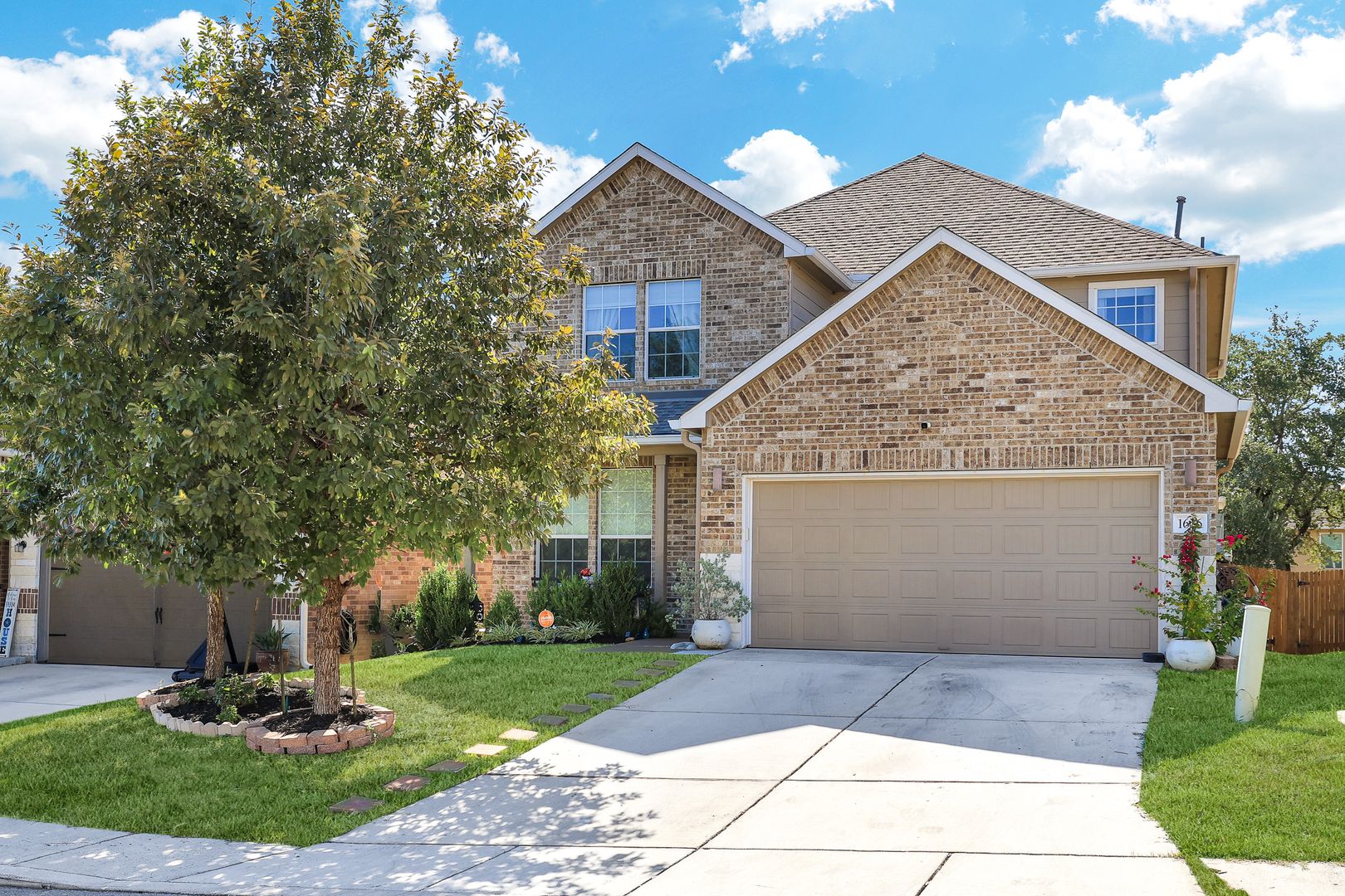 San Antonio House: 1626 Desert Candle