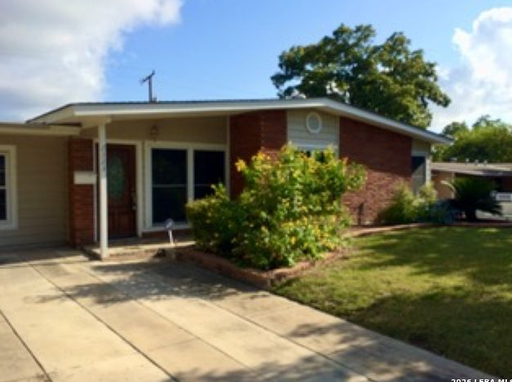 2323 Spicewood – photo 1