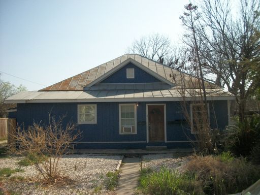GREAT RENTAL NEAR DOWNTOWN! – photo 1