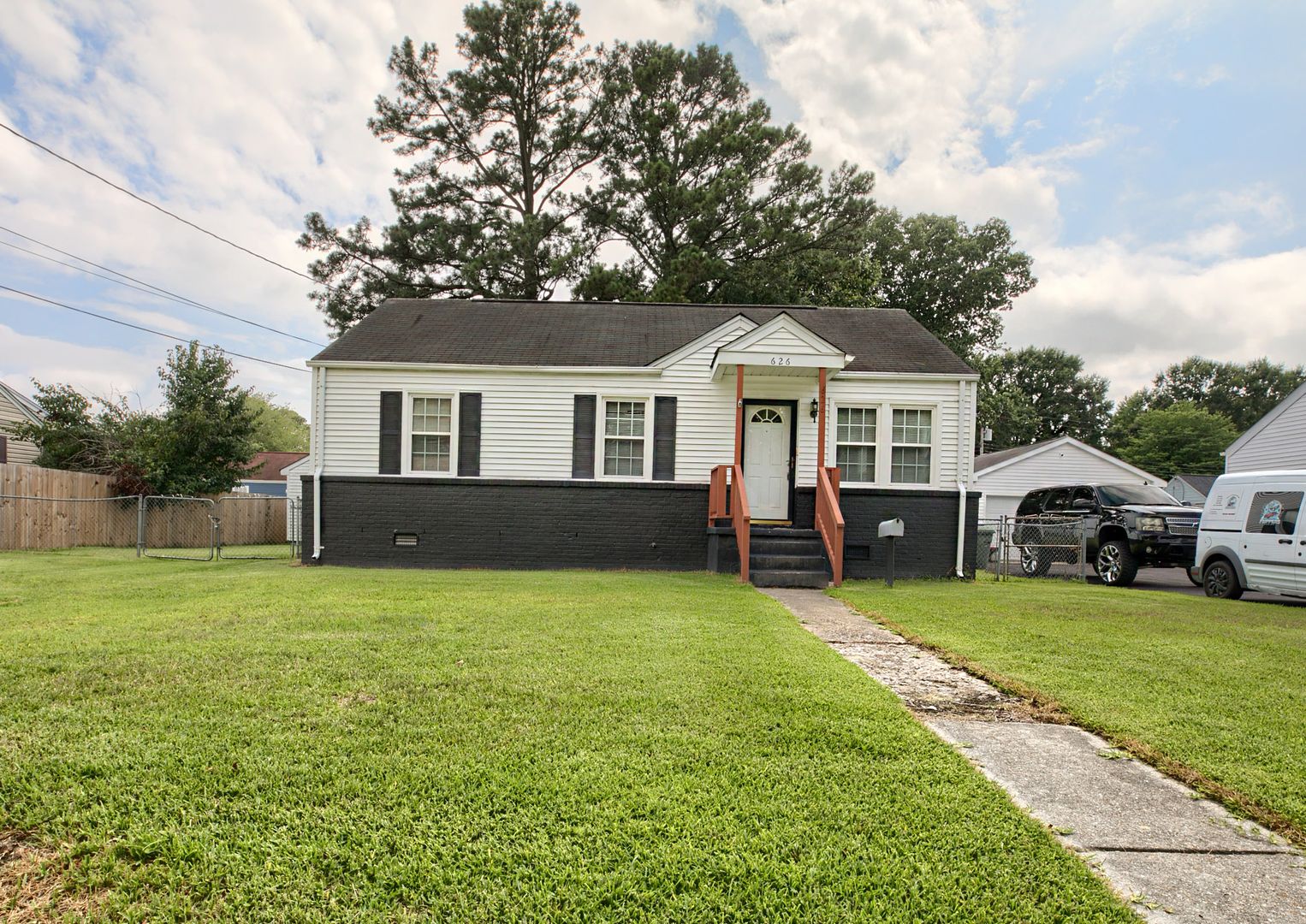 Newport News House: 626 Sedgefield Dr