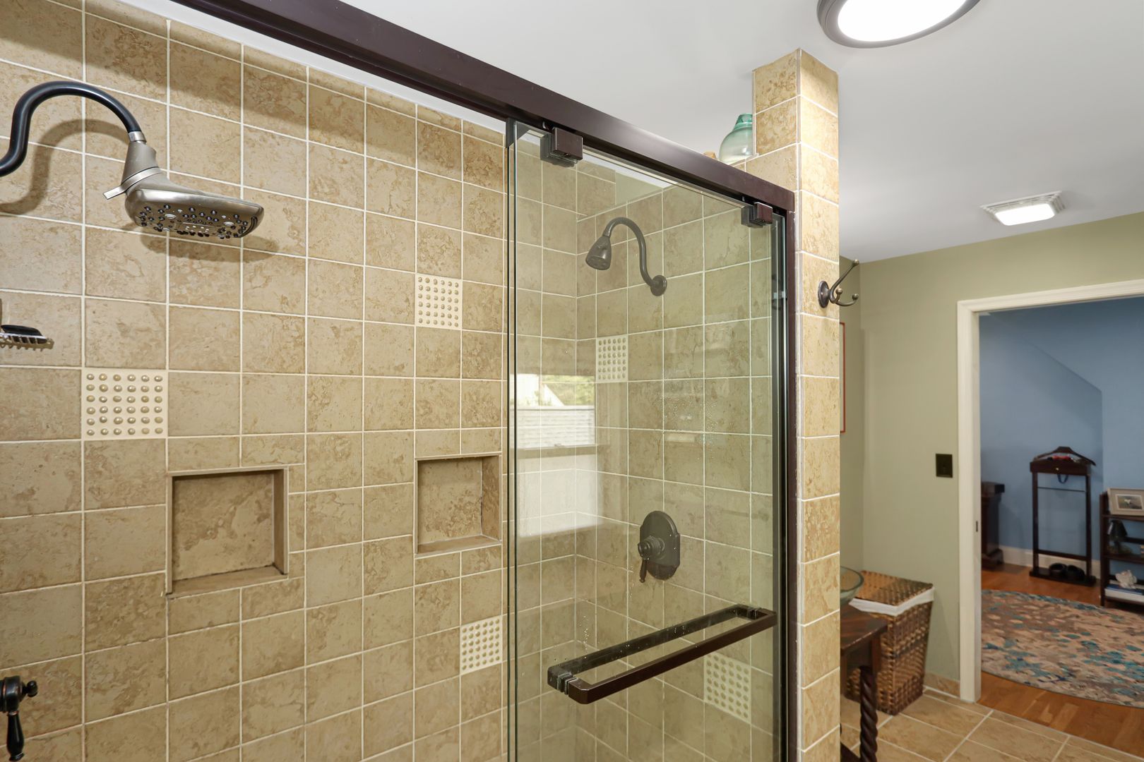 Hampton House: 911 Chesapeake Ave