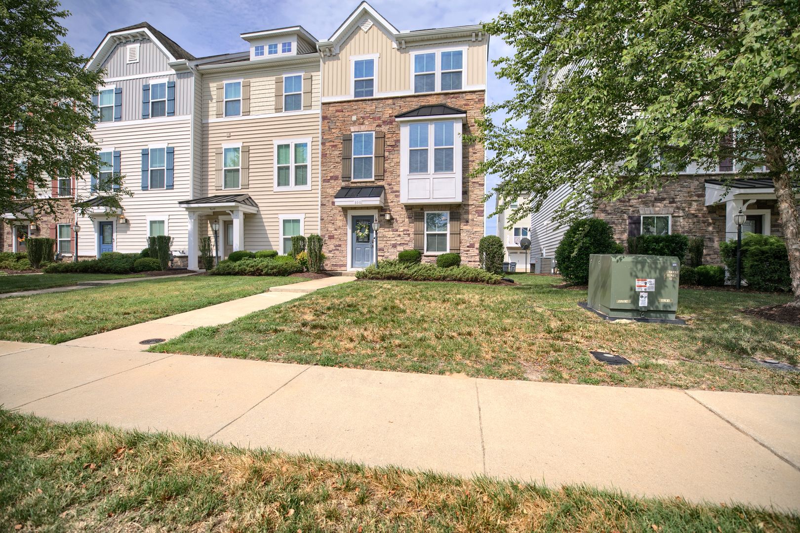 Smithfield House: 358 Spring Hill Place