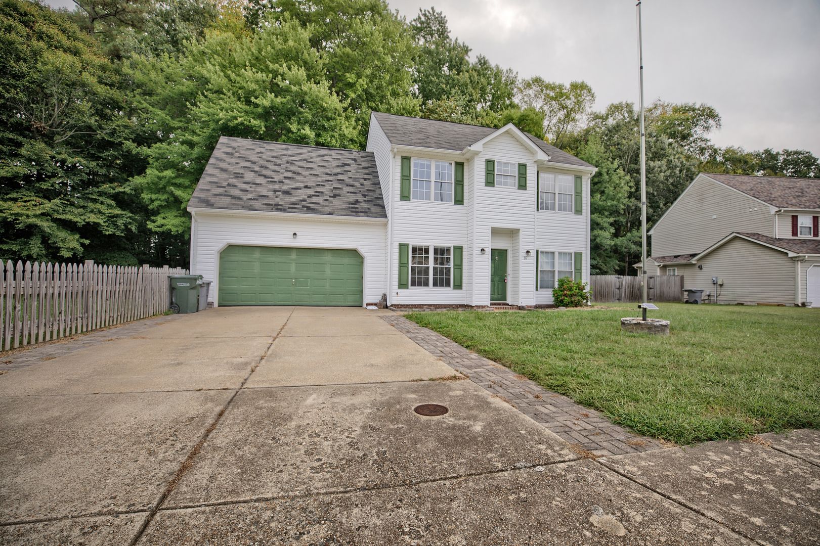 Hampton House: 16 David Drive
