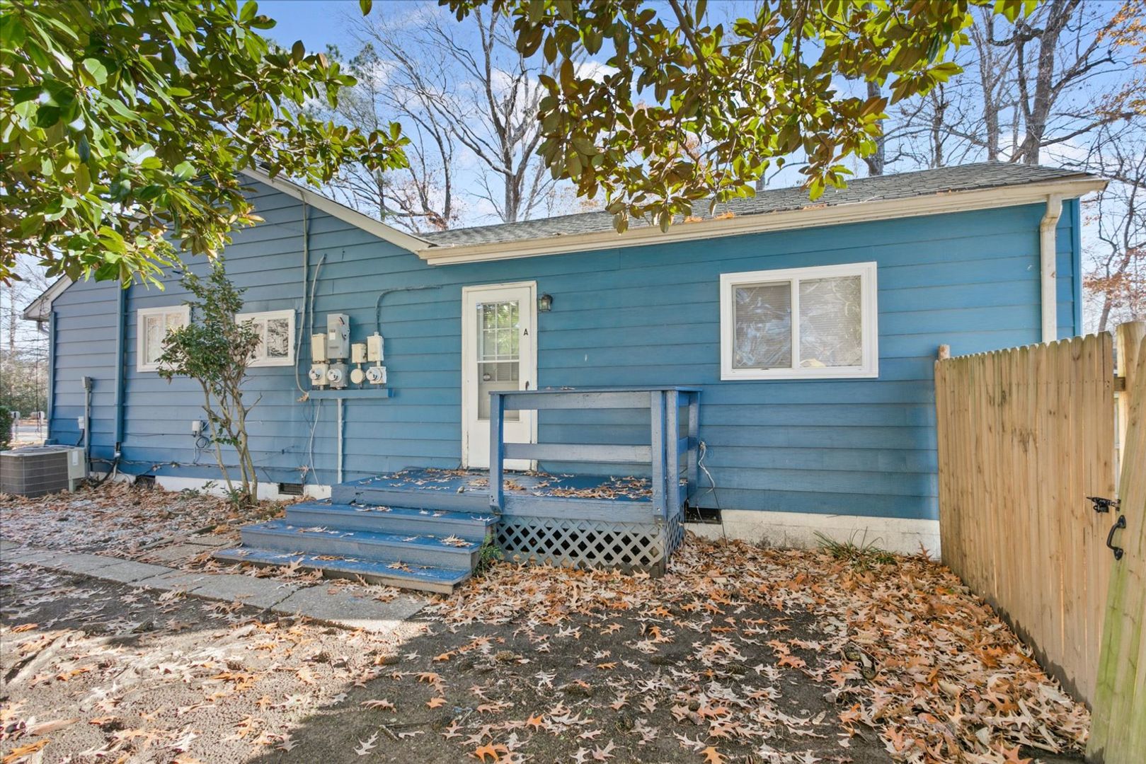 Newport News House: 222 Woodhaven Road