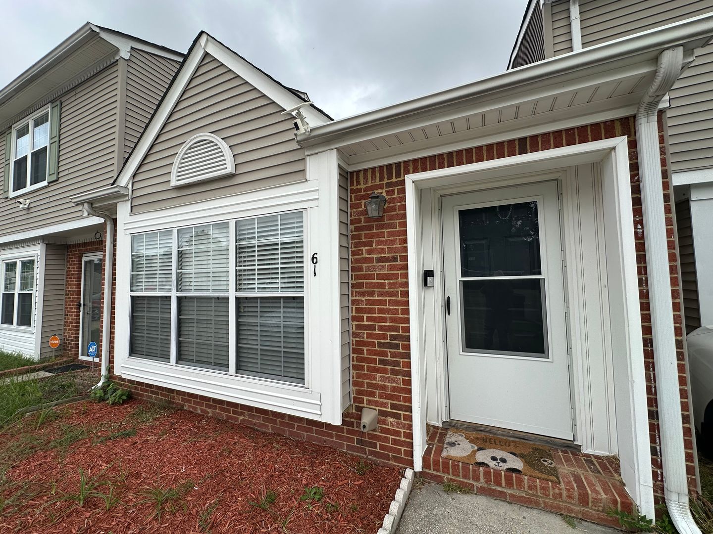 Hampton Townhome: 61 Riverchase Dr