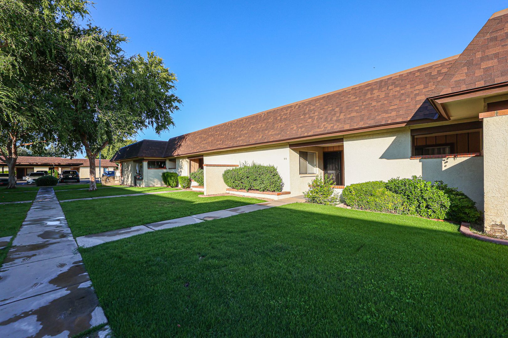 Peoria House: 8131 N 107th Ave