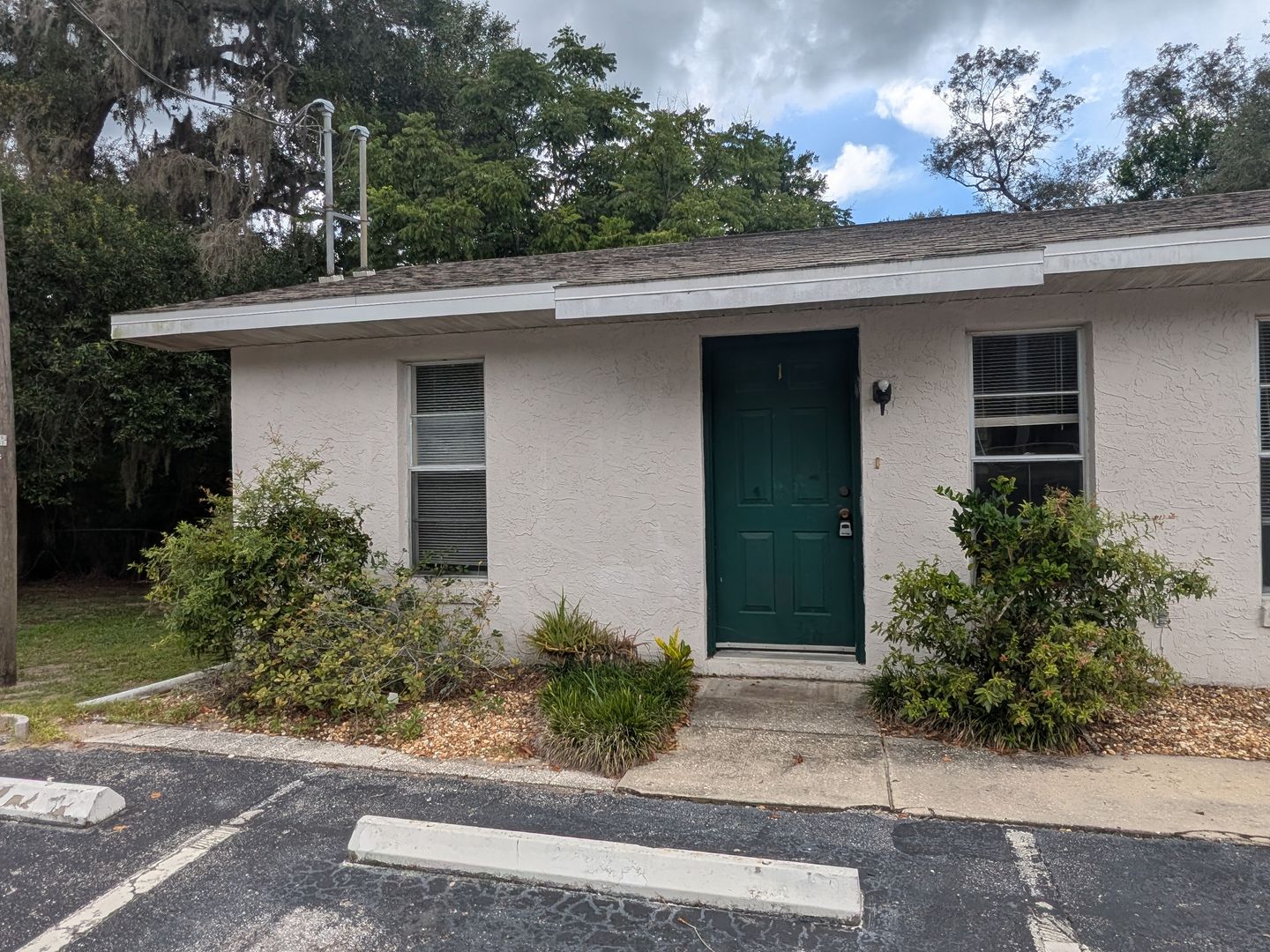 Dade City House: 37232 Clinton Avenue