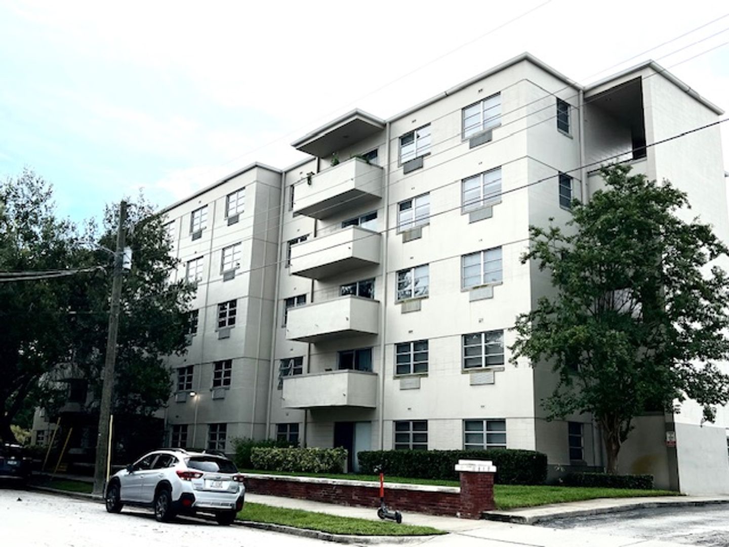 Tampa Apartment: 406 W Azeele Street