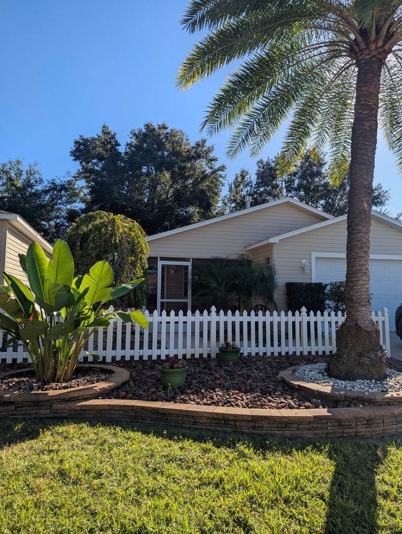 The Villages House: 1655 Sellers Ct