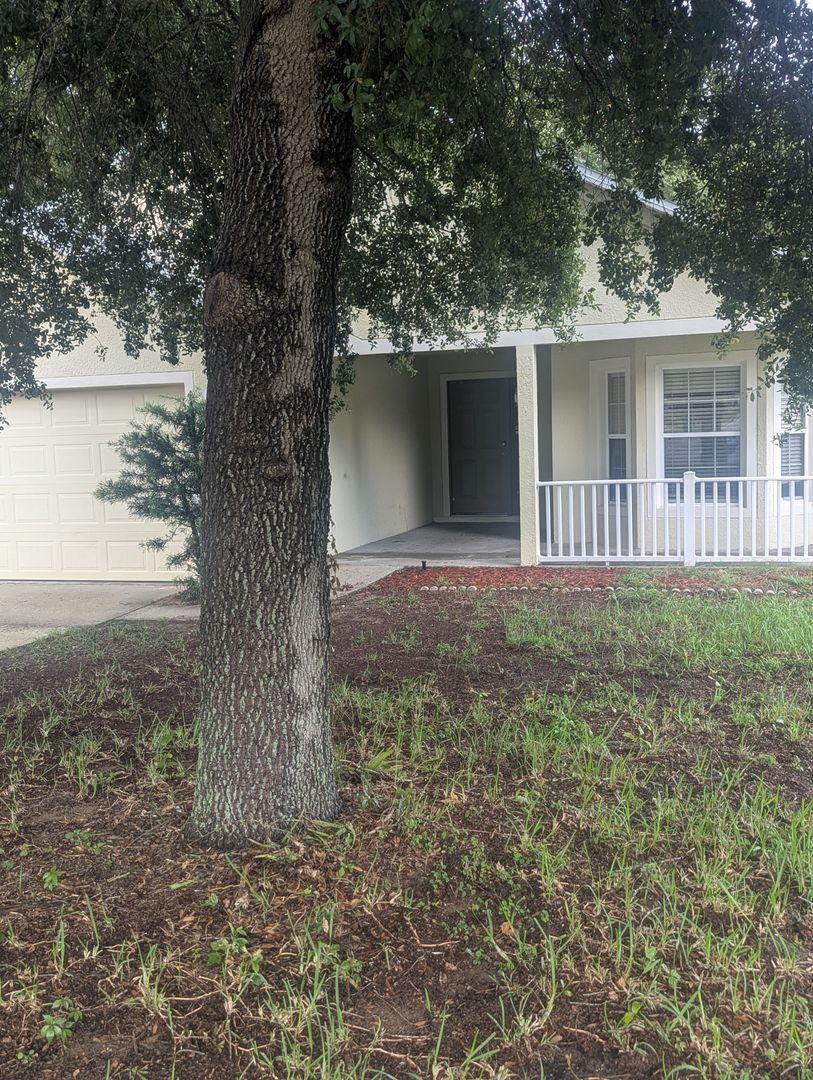 Tavares House: 4192 Waltham Forest Dr