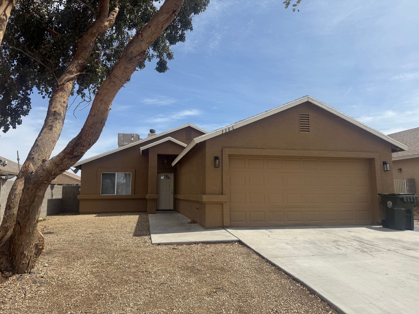 Kingman House: 3386 N Jewel St