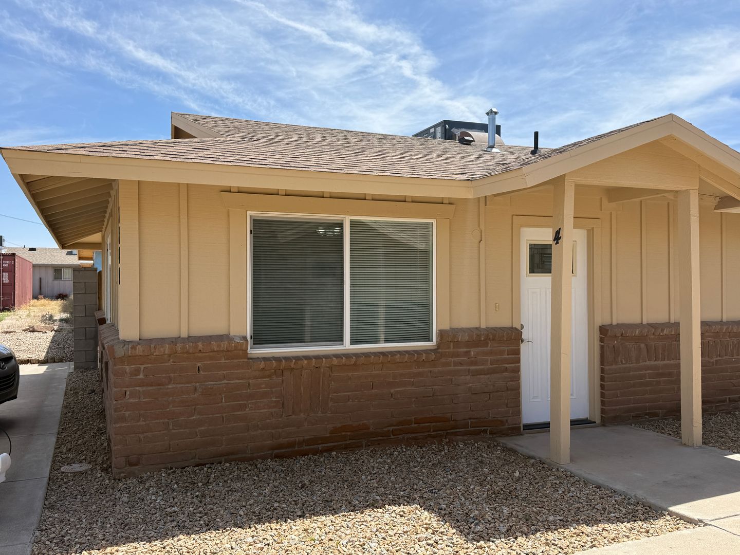Kingman Apartment: 3849 N. Roosevelt St. #4