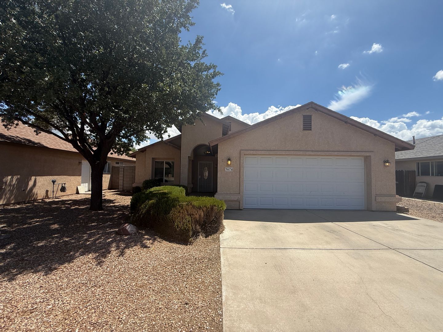 Kingman House: 3674 N Willow Rd