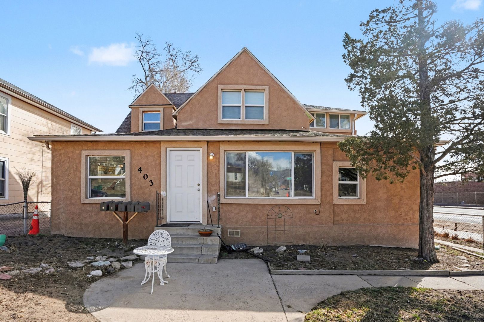 Colorado Springs Apartment: 403 N Wahsatch Ave