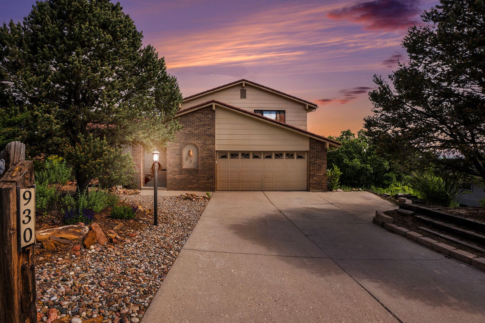 Colorado Springs House: 930 Point Of The Pines Dr.