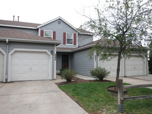 Beautiful Townhome in Gated Community!!