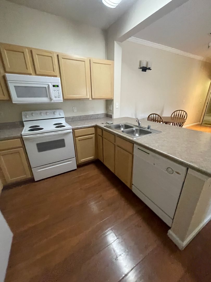 Reno Condo: 200 Talus Way #513