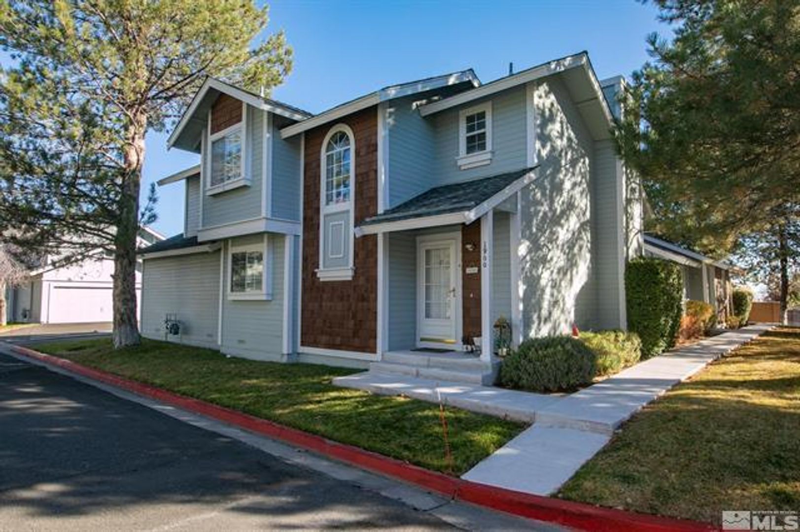 Reno Townhome: 1900 E Minaret Circle