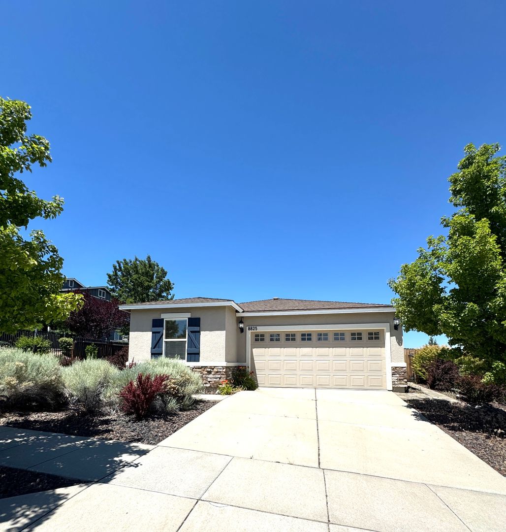 Reno House: 8825 Sunset Breeze Drive