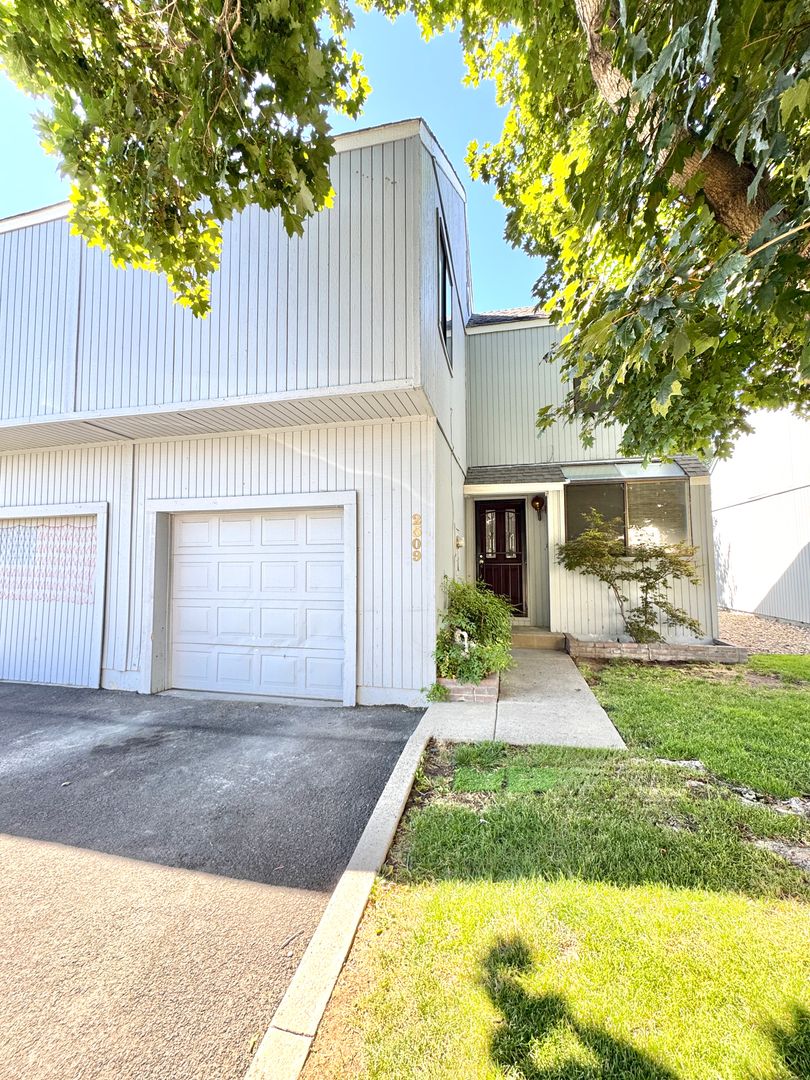 Sparks House: 2509 Garfield Court