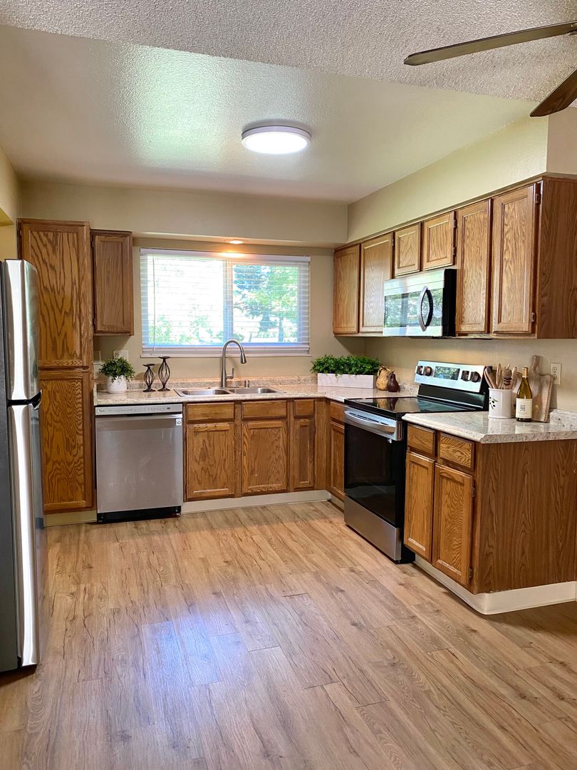 Reno House: 464 Smithridge Park