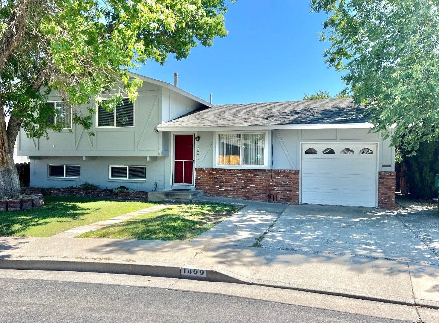 Reno House: 1400 Kirkham Way