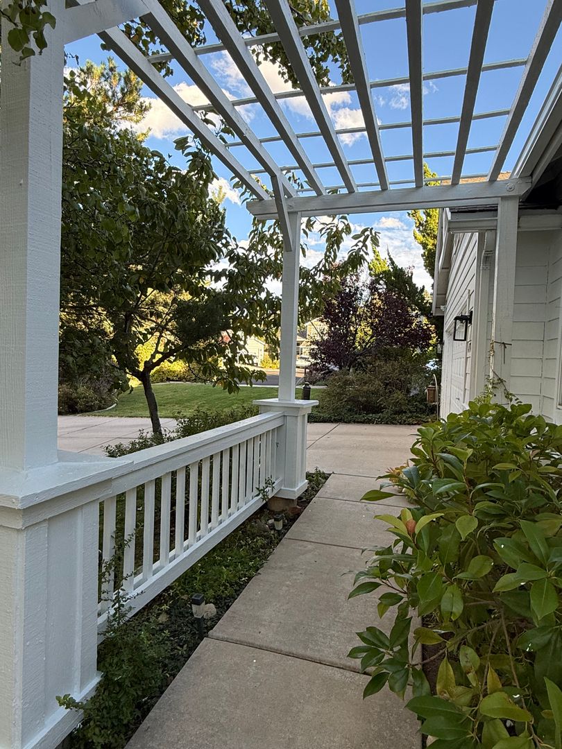 Reno House: 4774 Cedarhill Lane