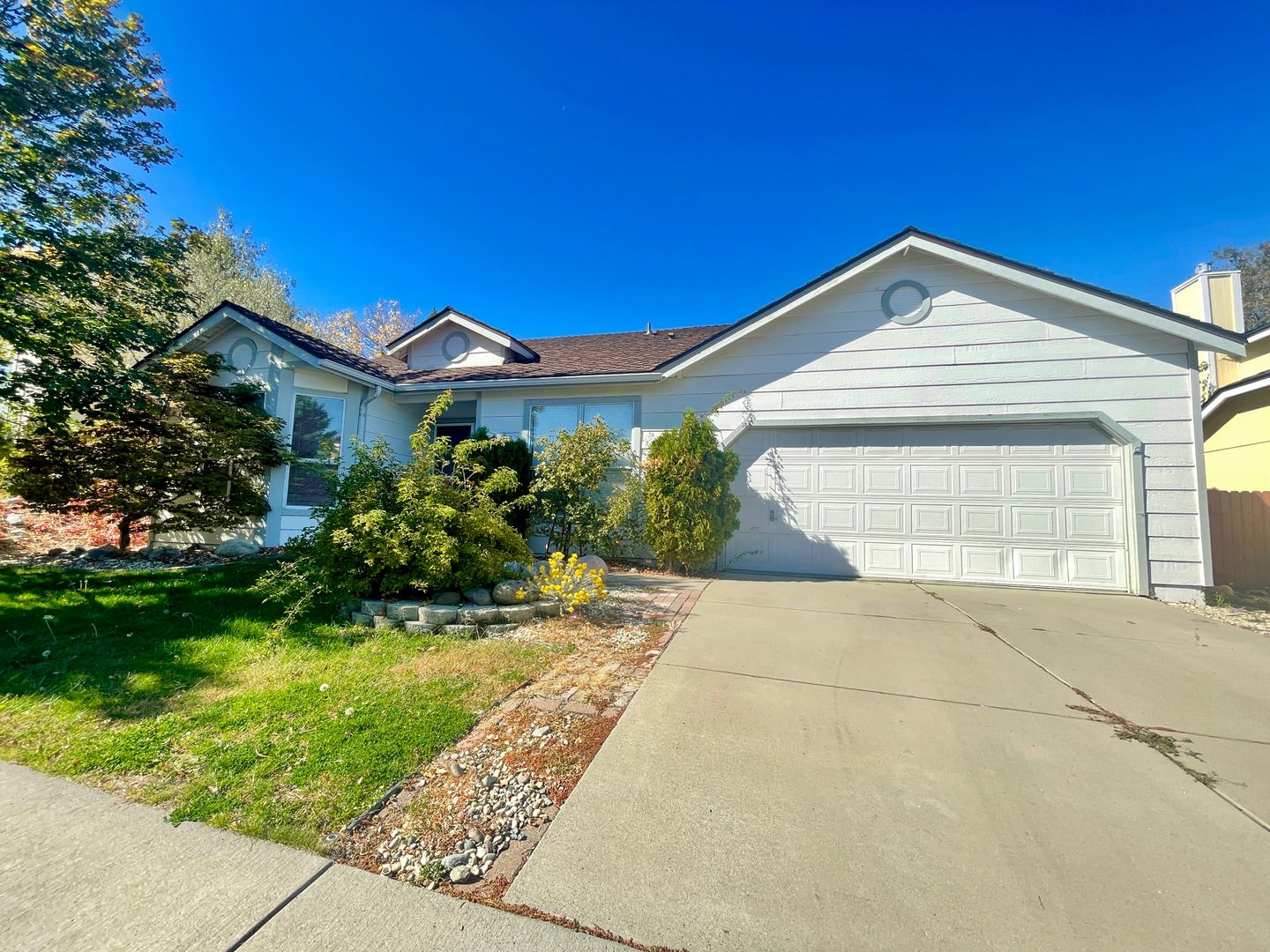 Reno House: 923 Edgecliff Dr.