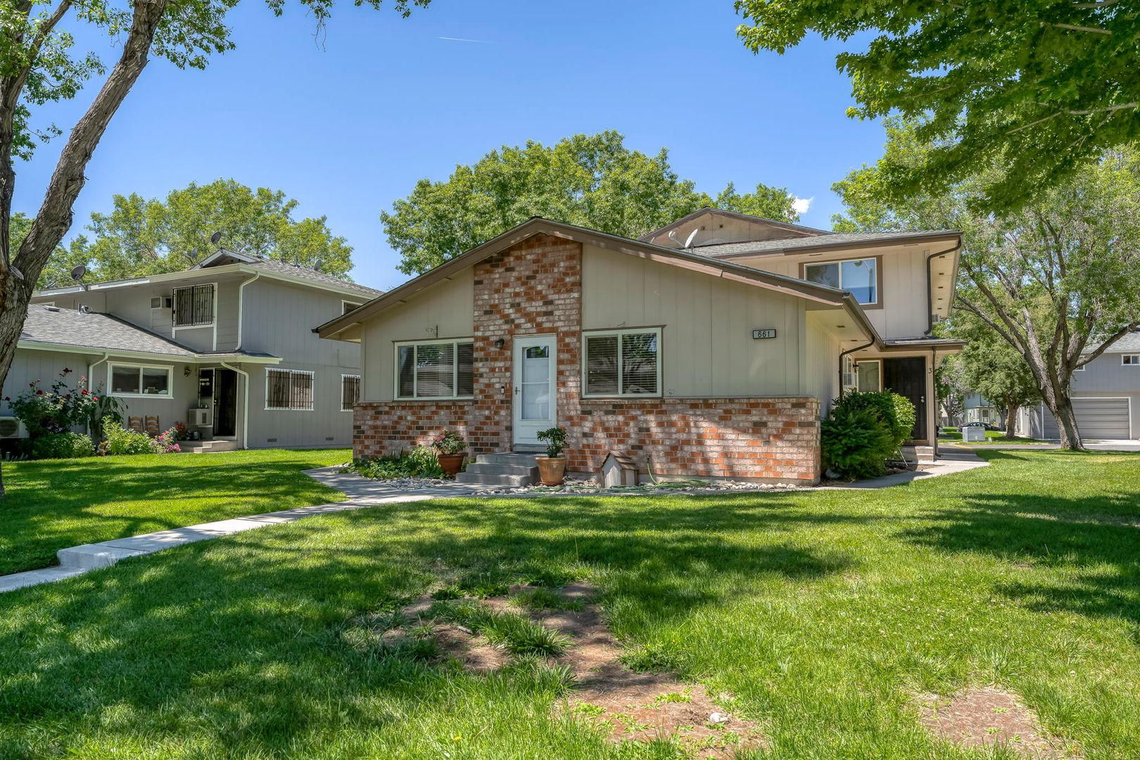 Sparks House: 661 Oakwood Dr. Apt. 3