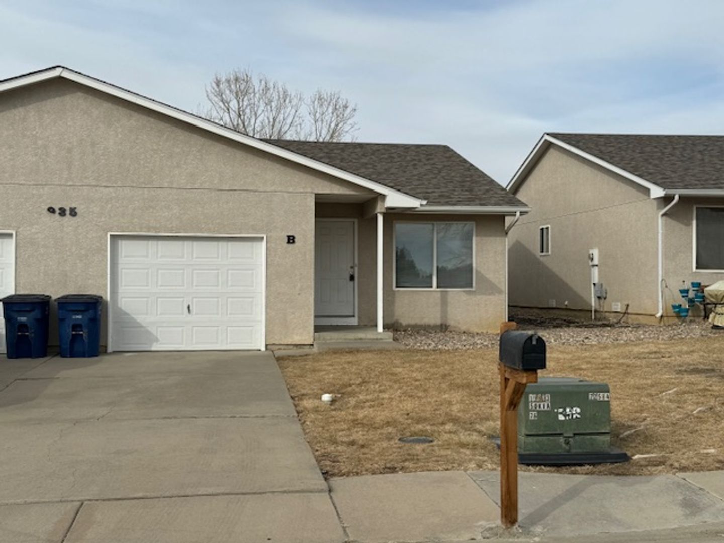 Pueblo Apartment: 935 Village Cir A