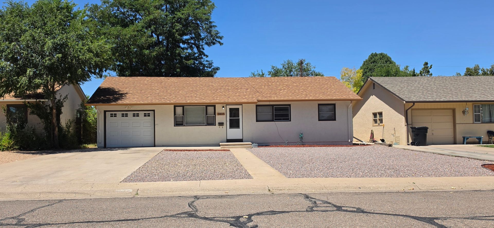 Pueblo House: 2023 Ridgewood