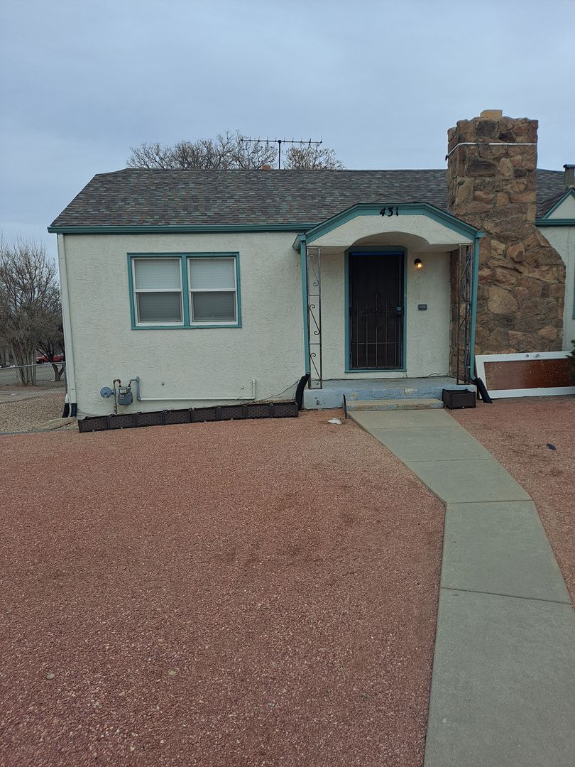 pueblo Apartment: 431 W. Grant Avenue