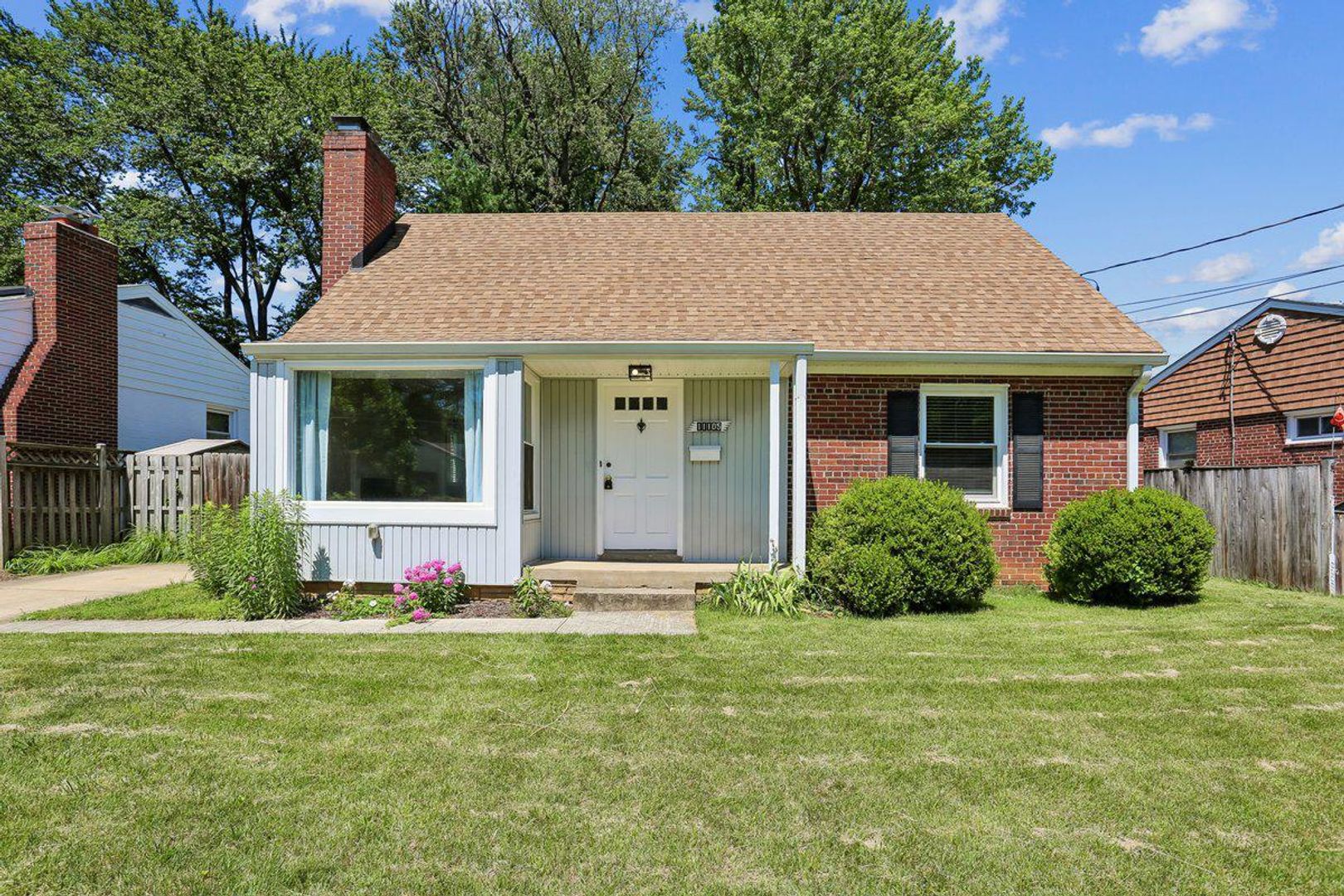 Kensington House: 11105 Stillwater