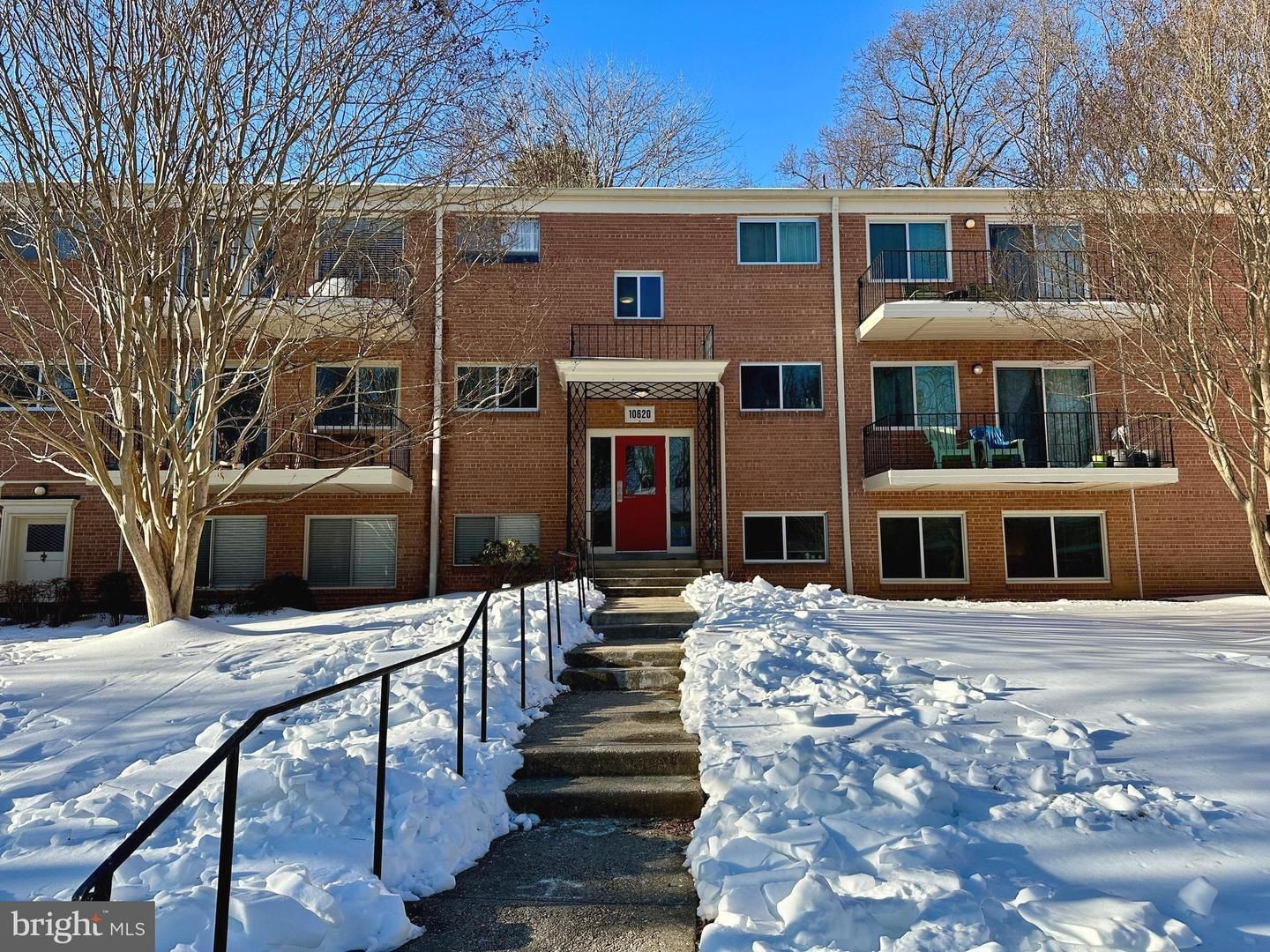 Bethesda Condo: 10620 Weymouth St #1