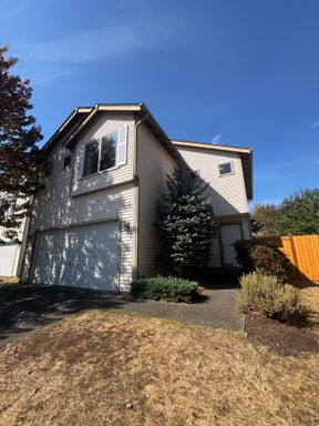 Spacious 3-Bed, 2-Bath Home Near Kentlake High School | Great Location! – photo 1