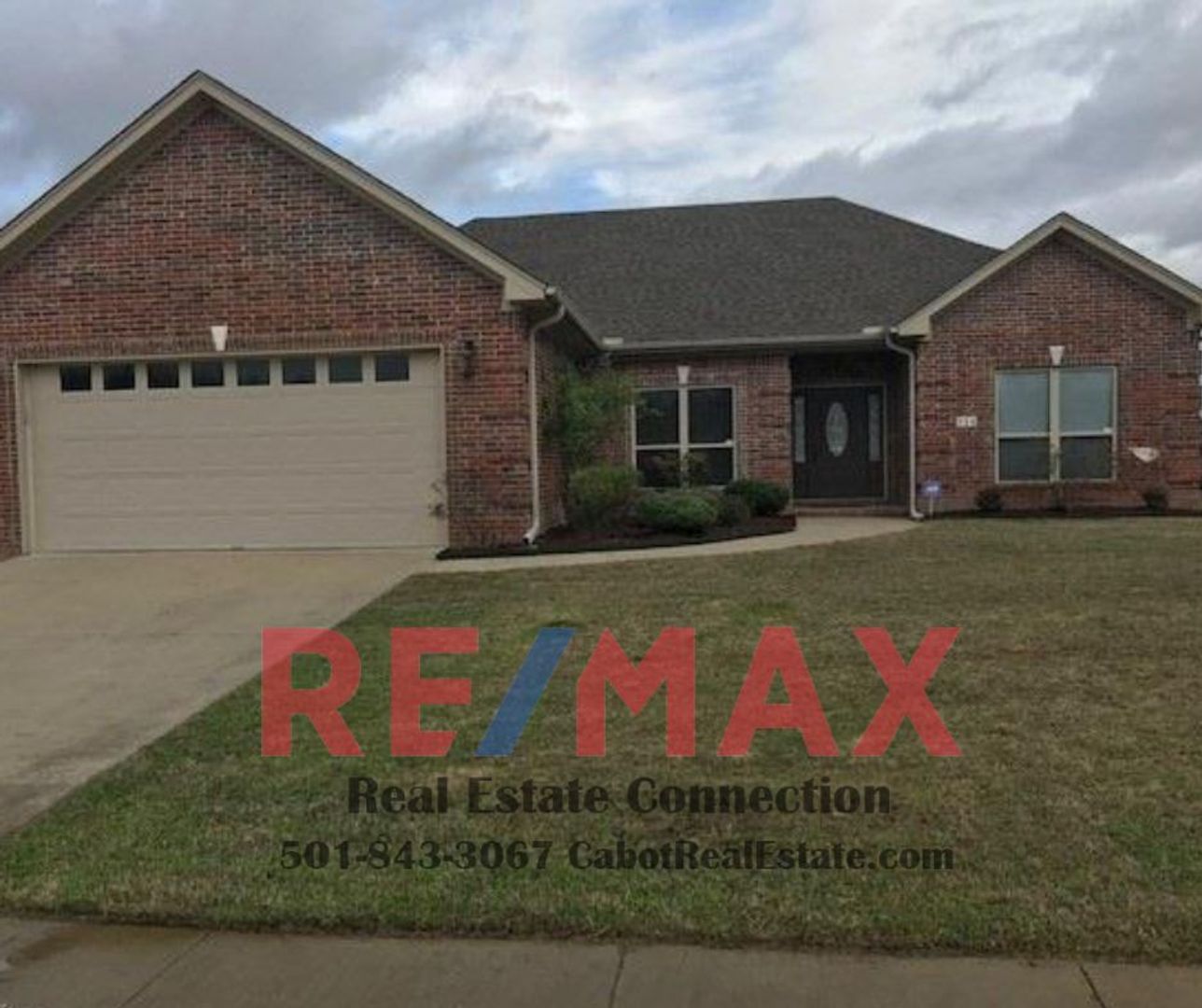 Cabot House: 914 Greystone Blvd