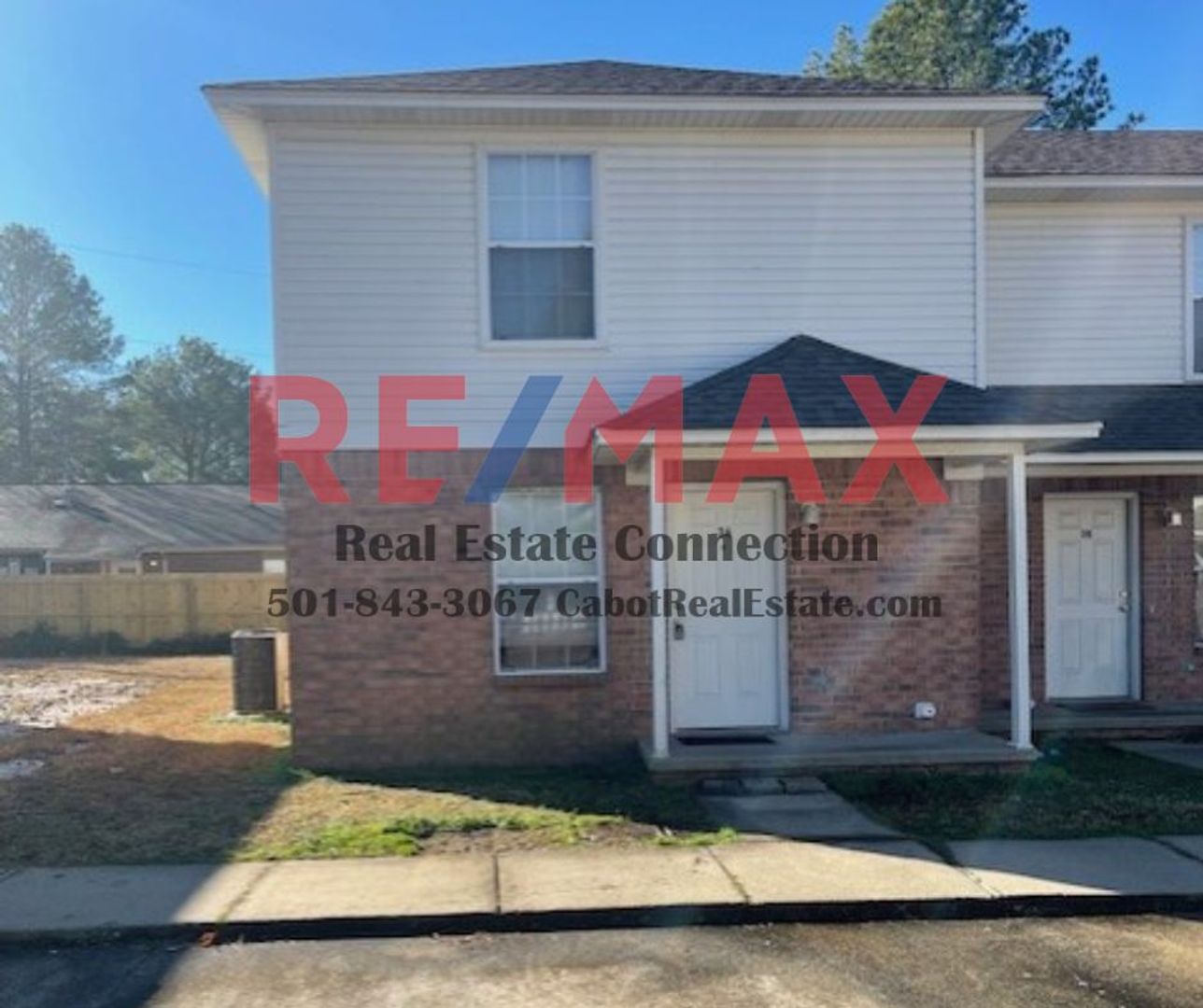 Cabot Apartment: 409 North St