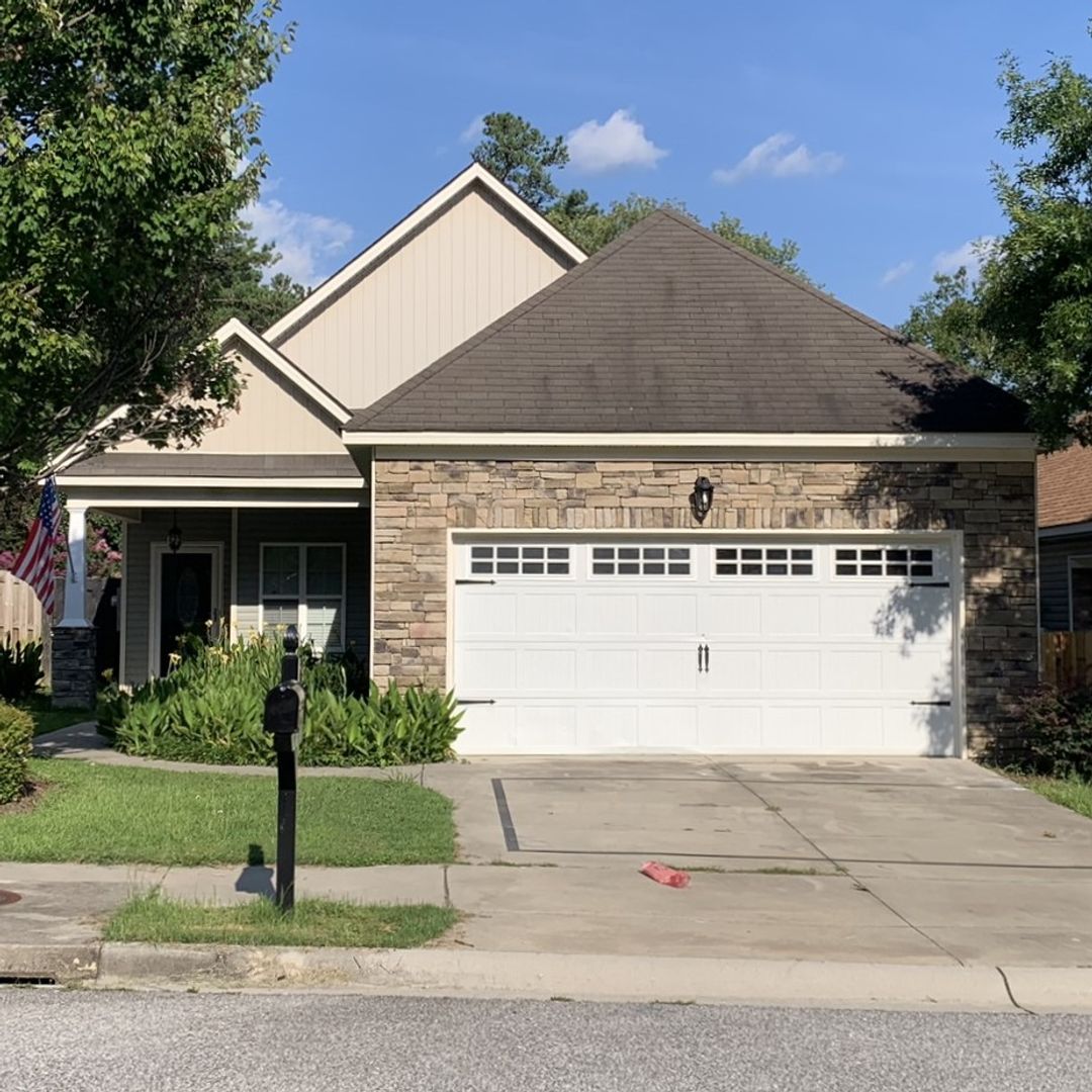 Martinez House: 526 Casey Court
