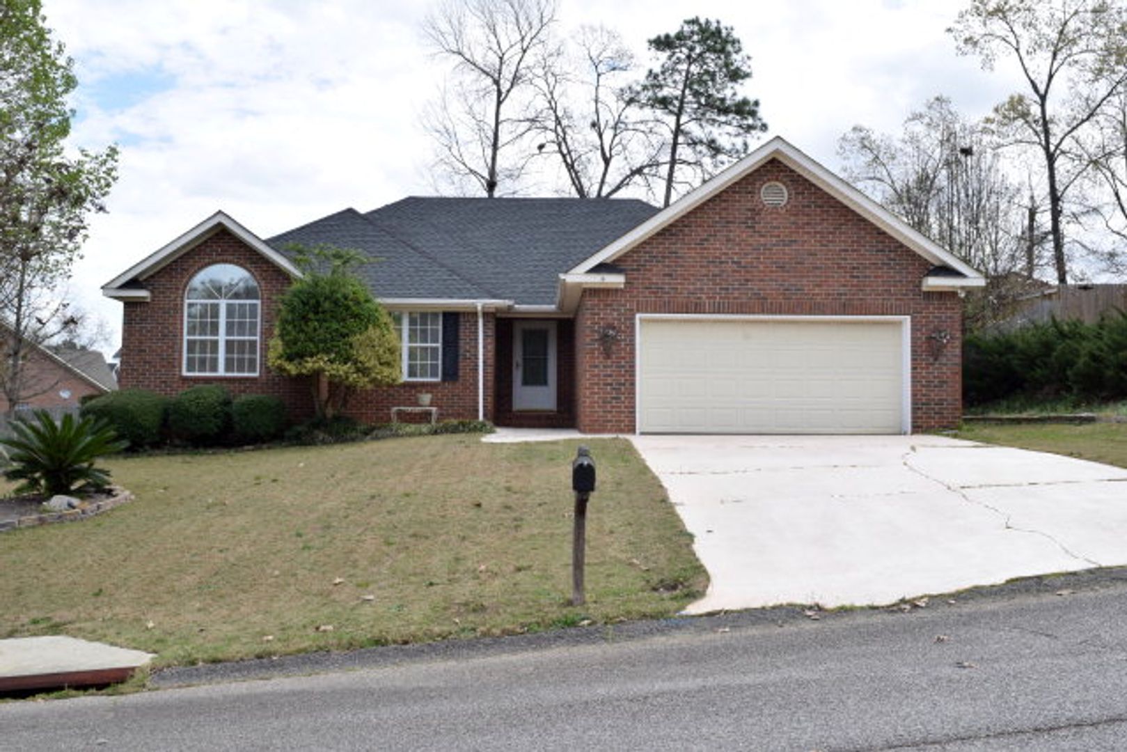 Grovetown House: 1017 Jarrows Place