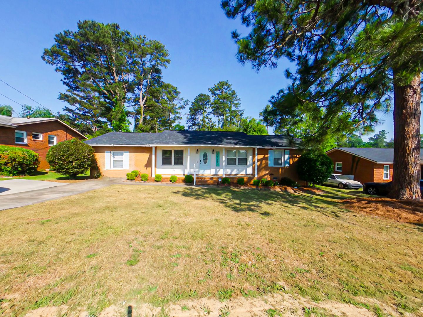 Augusta House: 1117 Eisenhower Dr