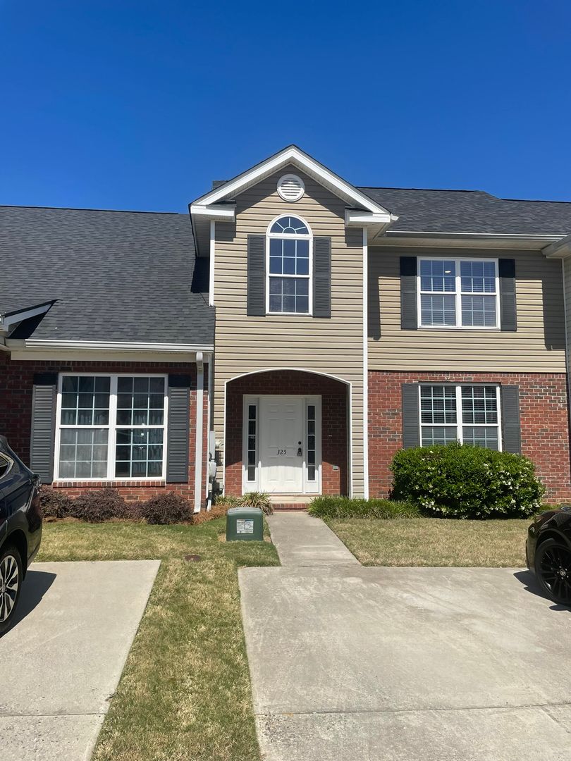 Evans Townhome: 325 Hogan Way