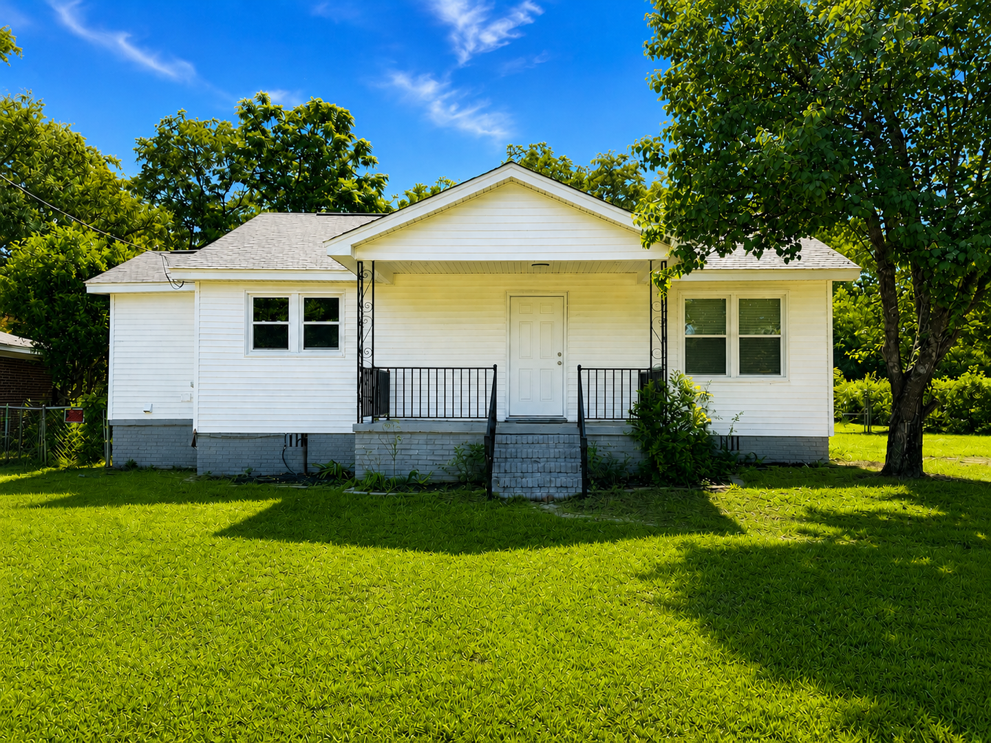North Augusta House: 215 Fairview St
