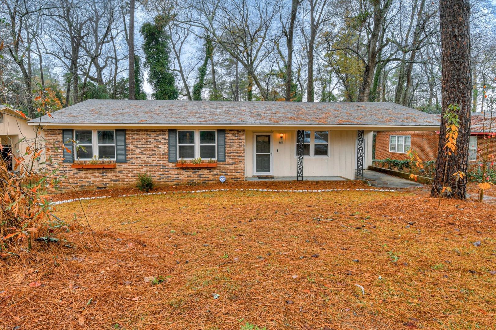 Augusta House: 611 Bransford Rd