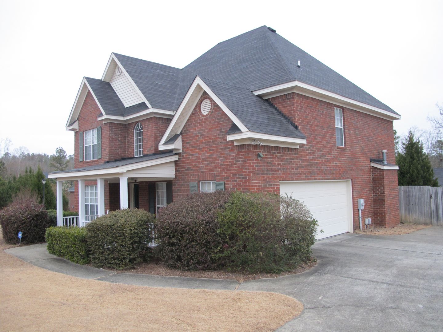 Martinez House: 600 Surrey Lane