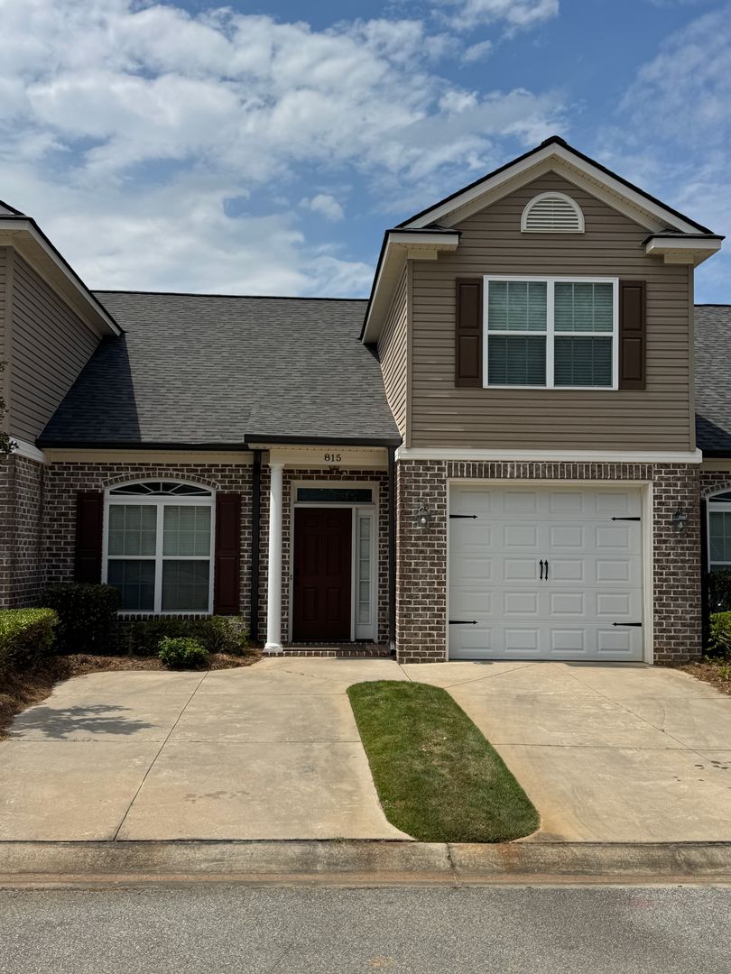 Augusta Townhome: 815 Mayo Lane