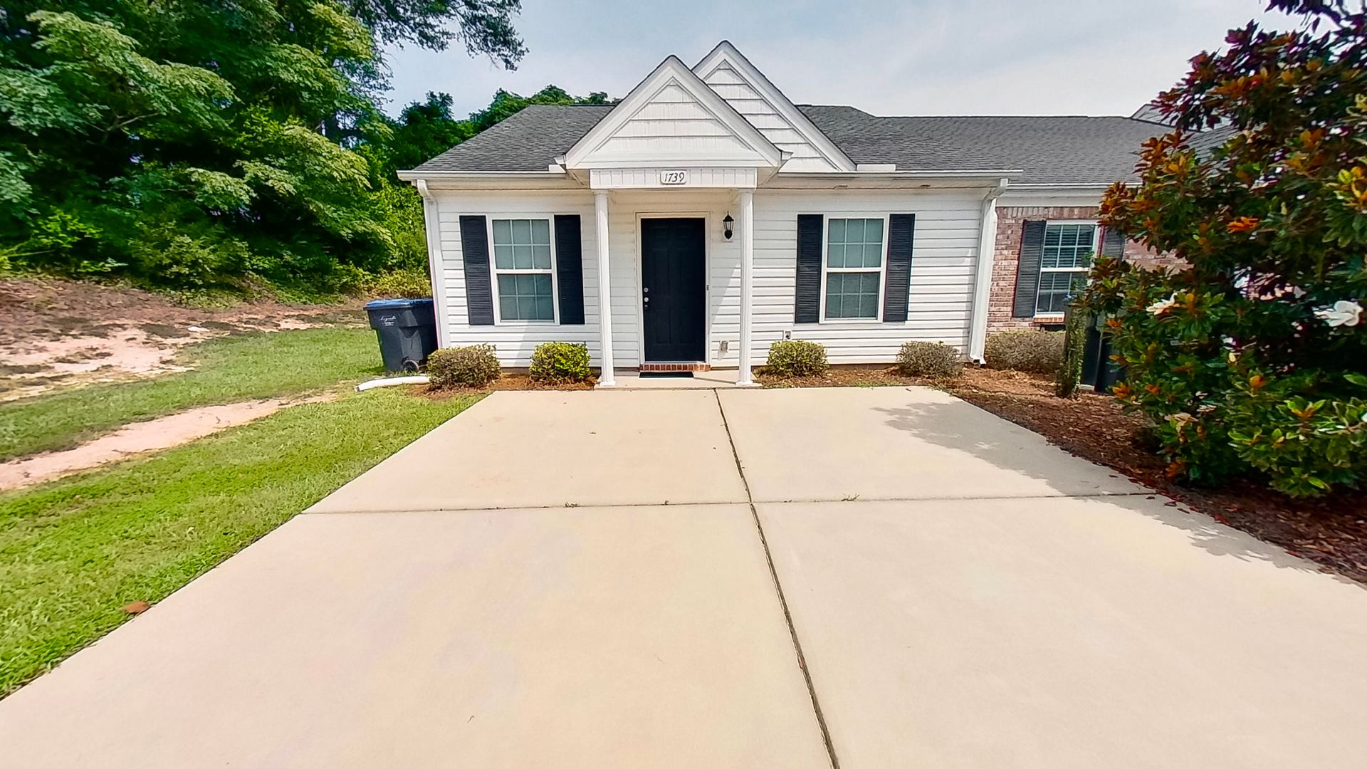 Augusta House: 1739 Elizabeth Street