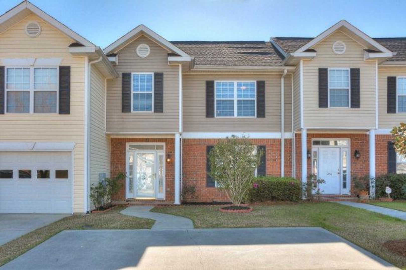 Evans Townhome: 306 Hogan Way